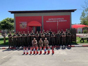 treinamento da brigada de combate a incndio da pmpv 9